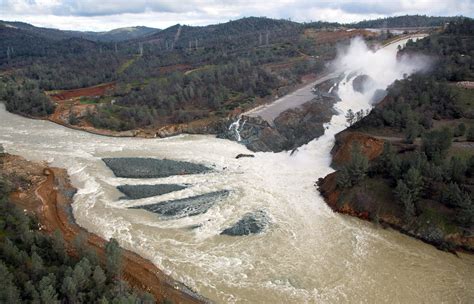 Así ha quedado la presa Oroville después de las tormentas en California ...