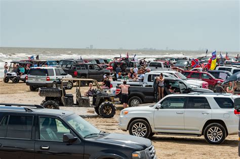 100K crowd on Texas 'Jeep Weekend' means some businesses will close
