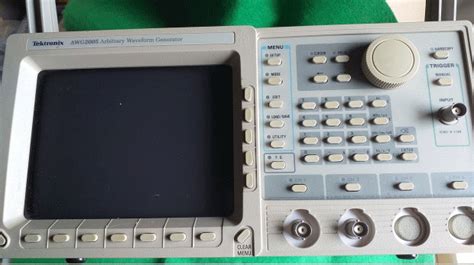 Image result for Techtronix Waveform Generator