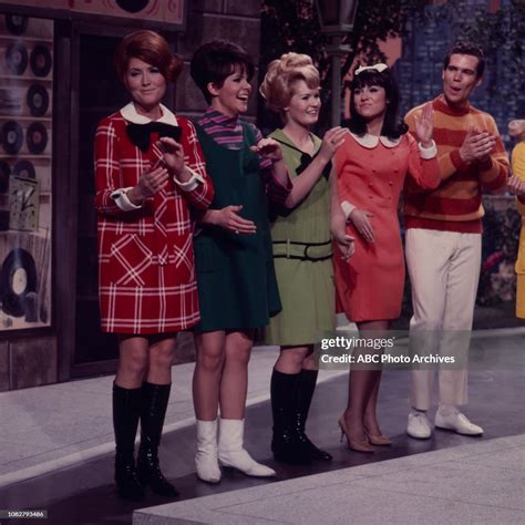 Cast members performing on 'The Lawrence Welk Show'. News Photo - Getty ...
