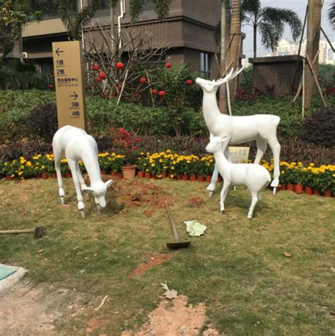 生产供应酒店门口玻璃钢梅花鹿摆件 户外小区景观动物雕塑小品-阿里巴巴