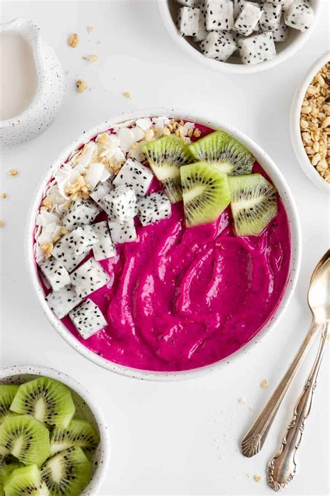 25 Easy Smoothie Bowl Recipes - Sparkling Boy Ideas