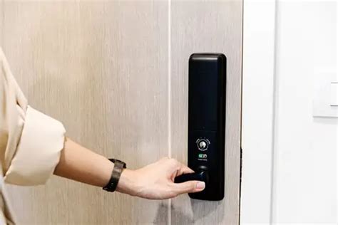 Stack On Electronic Lock Problems 的图像结果