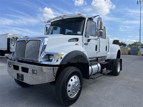 International Cxt Pickup Truck