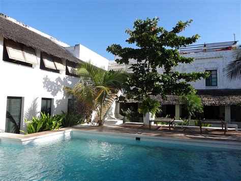 HOTEL ESCONDIDINHO (Mozambique Island) - Hotel Reviews & Photos ...