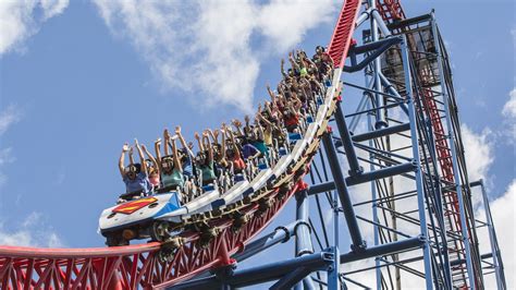 Six Flags New England hiring summer positions