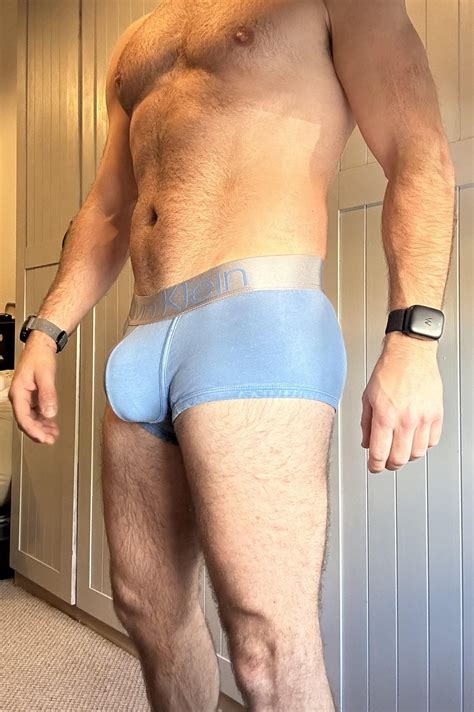Bulging Boxer Tent 的图像结果