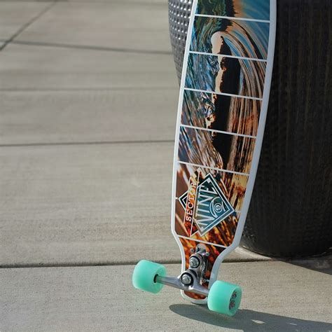 Gullwing Sidewinder II 9" Silver Trucks - The Longboard Store