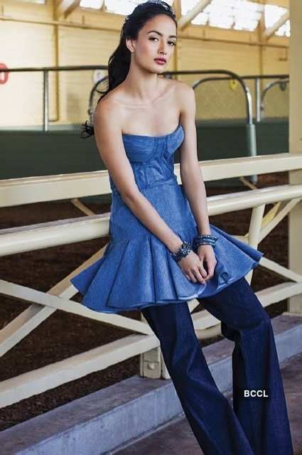 Angela Jonsson- The Etimes Photogallery Page 13