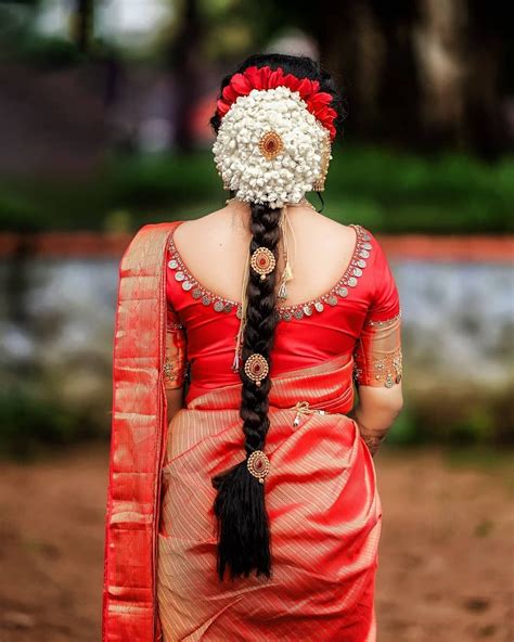 South Indian Brides on Instagram: “😍 South Indian Bridal hairstyle ...