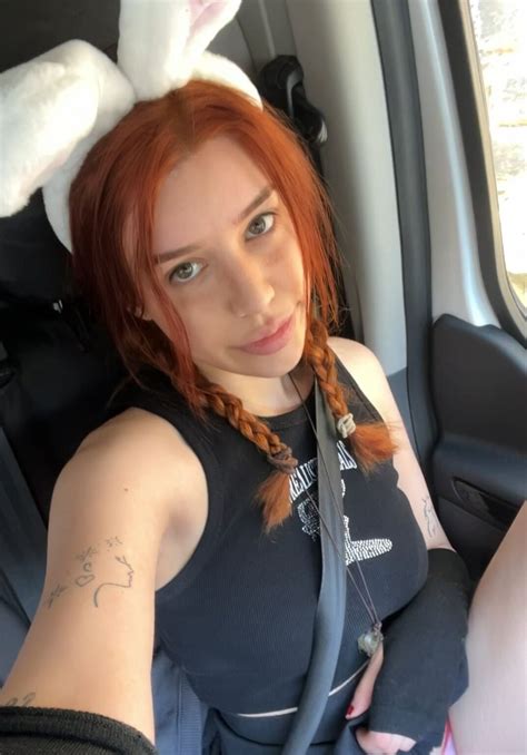 Rosaline Dawnx: биография актрисы и модели