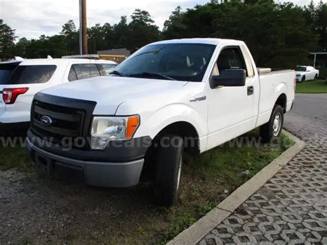 2013 Ford F-150 XL 6.5-ft. Bed 2WD | AllSurplus