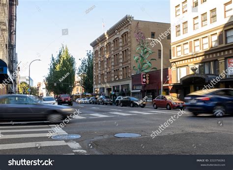 Portland Oregon Usa 07052022 Downtown Crossroads Stock Photo 2222750261 ...