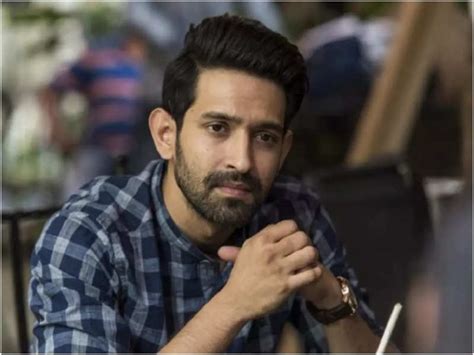 Vikrant Massey uses tough words to criticise Indian cricket team, ends ...