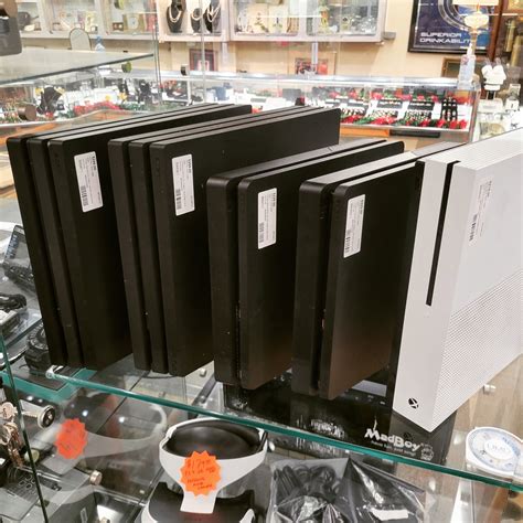 Uncle Ben's Pawn Shop (@unclebenspawnshop) • Instagram photos and videos