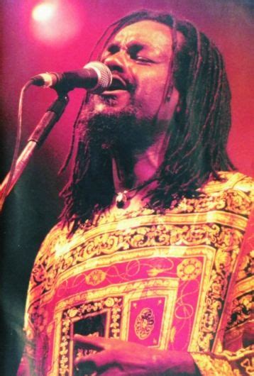 SONGAMONGA - Celso Moretti - LETRAS.COM