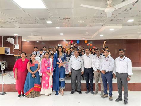 Sini Shetty launches her BWAP project 'Aashayein' on Children's day!