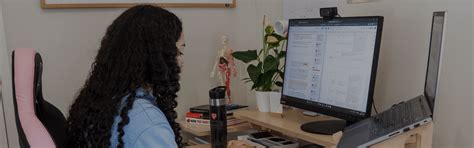 How To Choose the Right Course For You - Crimson Global Academy IN