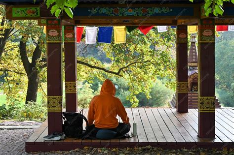 Steps To Buddhist Enlightenment