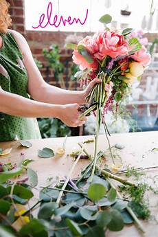 Make Wedding Flowers by How To Make A Colorful Oversized Wedding Bouquet Make Wedding Flowers