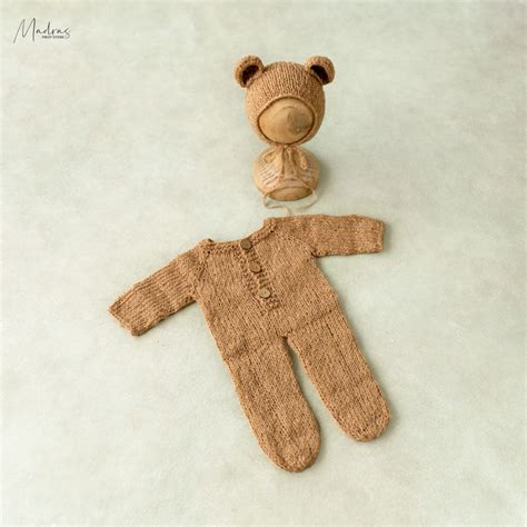 Knitted Bear Outfit | 0 to 1 Month | Madras Prop Store