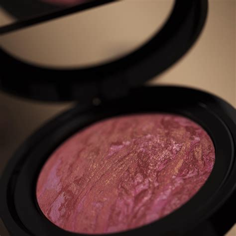 LAURA GELLER NEW YORK Cult Classics Full Face Kit: Light – Dista USA