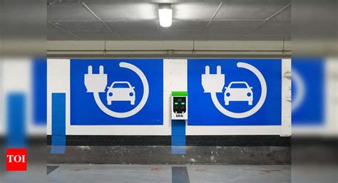 EV Charging Infrastructure: CESC Eyes UK Collaboration for Expansion in ...