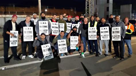 Corporate Canada demands anti-strike law to criminalize west coast dock ...