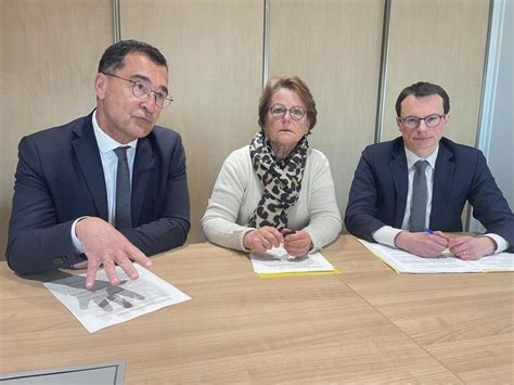 Pour l’opposition, le président du Département de la Mayenne joue au ...