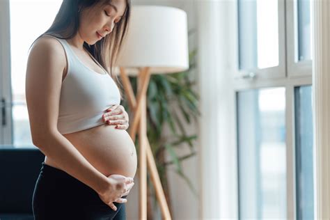 Water Breaking: Signs, Timing, Causes, Complications