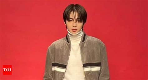 NCT's Jungwoo brings a smile to fans' faces after LASIK eye surgery | K ...