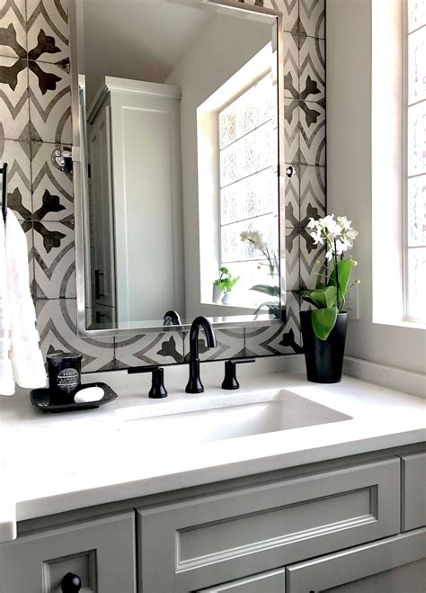 Backsplash Around Bathroom Sink – Rispa