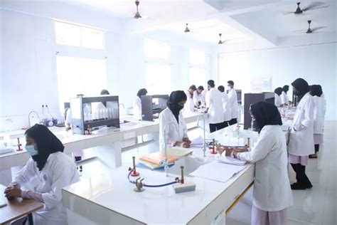 KMCT College of Pharmacy Malappuram Campus: Photos, Virtual Tour