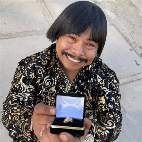 ¿Quién es Chaparro Chuacheneger, el personaje popular de los memes, que ...