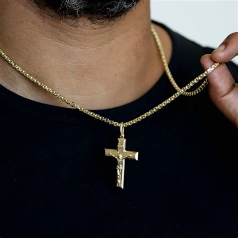 Gold Cross Necklace for Men, Crucifix Necklace Chain, Mens Crucifix ...