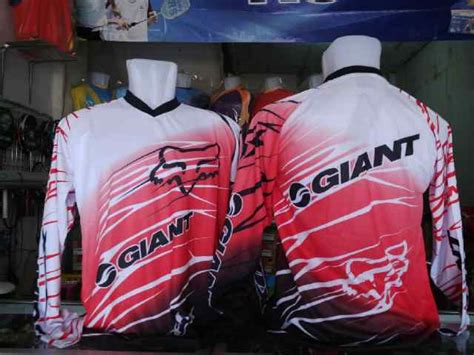 Jual Perlengkapan Olahraga, Bulutangkis Badminton ( Aksesoris,Baju ...