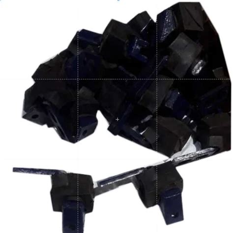 Scraper Blade Holders for Secure Belt Cleaning