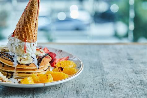 15 Restaurants That Offer Free Food on Your Birthday - Newsweek