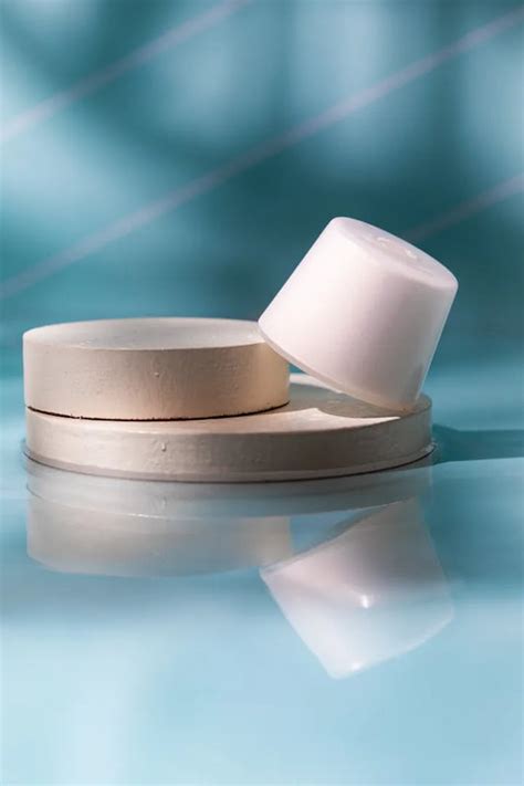 CAPSULES – Luscentra