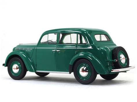 1946 Moskvich 400 green 1:18 iScale diecast Scale Model car | Scale ...
