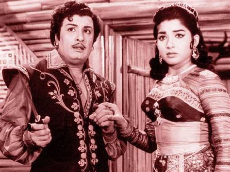 ആരുമറിയാതെ നടിക്ക് പിറന്ന മകൾ എന്ന് പറഞ്ഞെത്തിയ മുഖസാദൃശ്യമുള്ള യുവതി ...