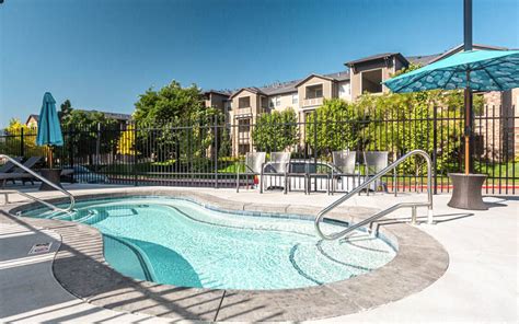 Odessa at The District Apartments - South Jordan, Utah - Paragon ...