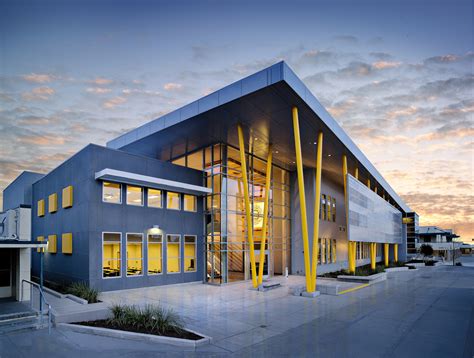 Edison High School Academic Building / Darden Architects | ArchDaily