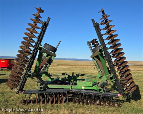 John Deere 630 tandem disk in Sturgis, SD | Item DY1344 sold | Purple Wave