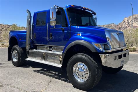 Custom International Cxt