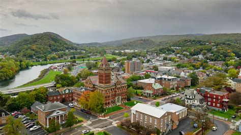 7 places across the US that will pay you thousands of dollars to move ...