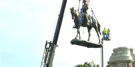 US Supreme Court asked to hear Confederate statue case