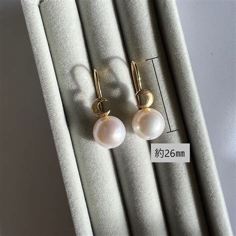 Restock：Crescent Moon Pierced "PEARL" | Fmizushina Accessories