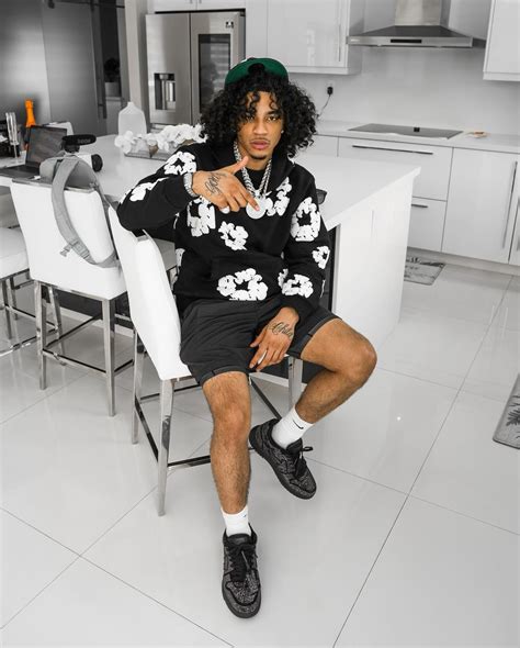 Jay Cinco Outfit from March 16, 2024 | WHAT’S ON THE STAR?