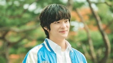 Lovely Runner Actor Song Geon-Hee Announces Military Enlistment From ...